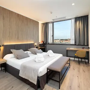 **** Hotel Alexandre Fira Congress Španělsko